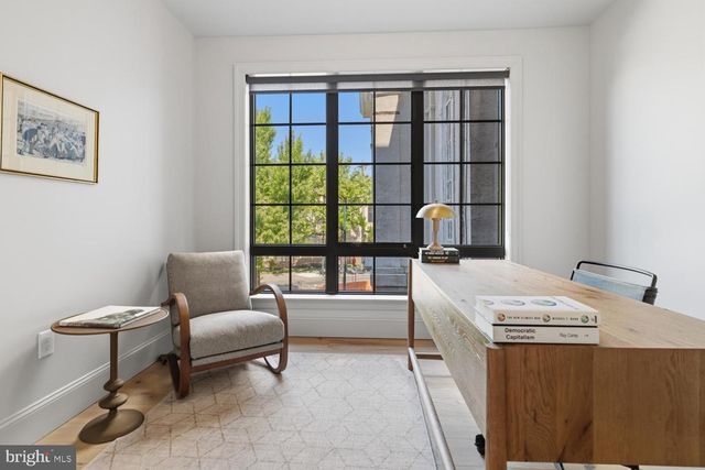 8623 GERMANTOWN UNIT 203 AVE, Philadelphia, PA 19118