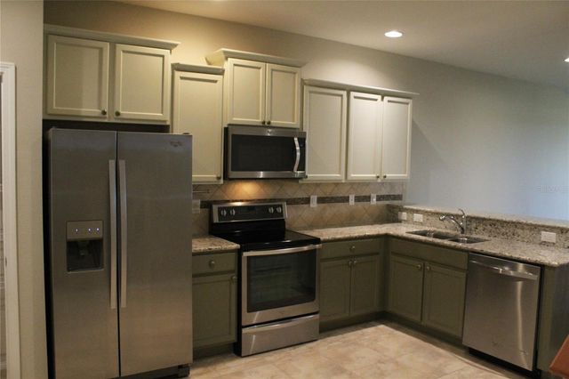 4906 WHITE SANDERLING COURT, Tampa, FL 33619