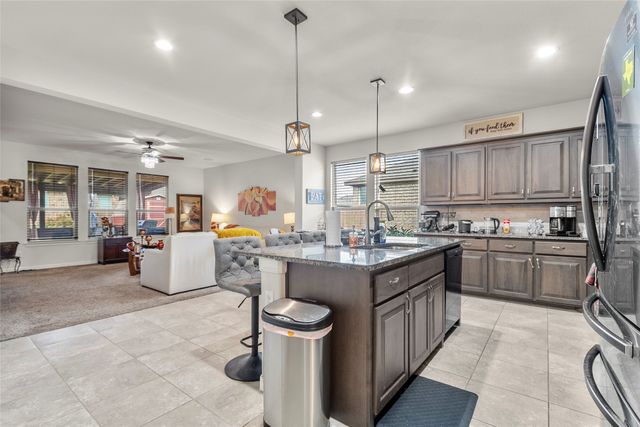 2615 Sunburst Drive, Glenn Heights, TX 75154