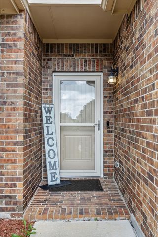 2615 Sunburst Drive, Glenn Heights, TX 75154