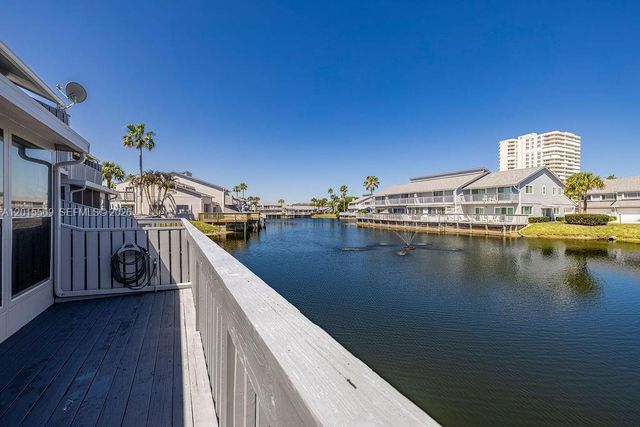 4949 N Highway A1a 195, Fort Pierce, FL 34949