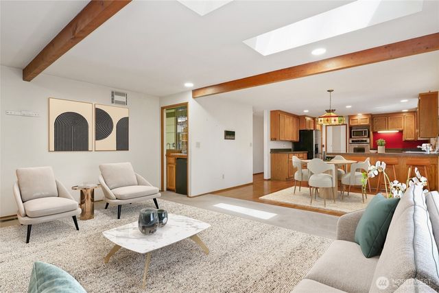 2833 140th Avenue NE, Bellevue, WA 98005
