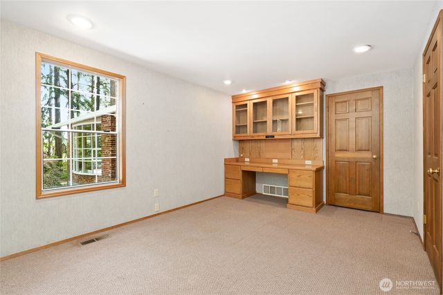 2833 140th Avenue NE, Bellevue, WA 98005