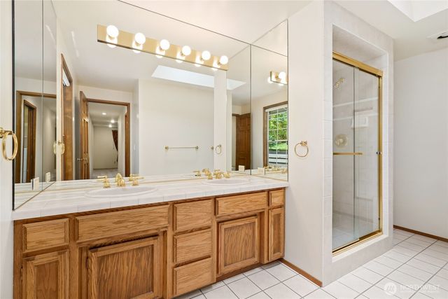 2833 140th Avenue NE, Bellevue, WA 98005