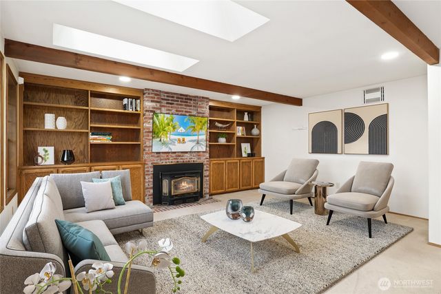 2833 140th Avenue NE, Bellevue, WA 98005