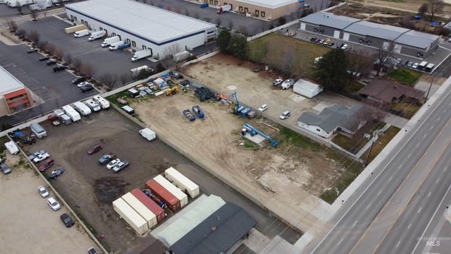 300 N Linder Rd, Meridian, ID 83642