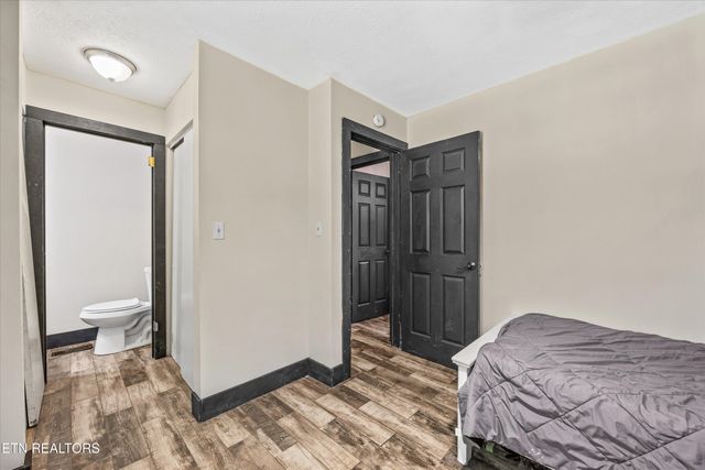 5209 Bittersweet Rd, Knoxville, TN 37918