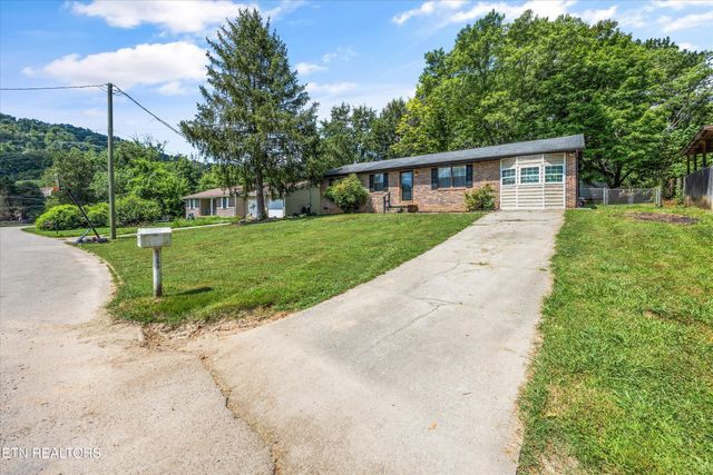 5209 Bittersweet Rd, Knoxville, TN 37918