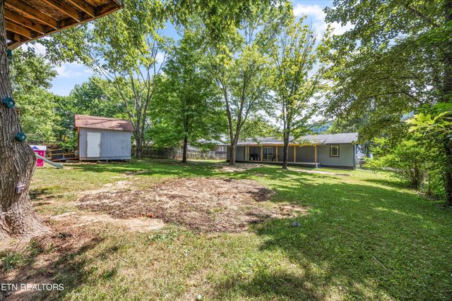 5209 Bittersweet Rd, Knoxville, TN 37918