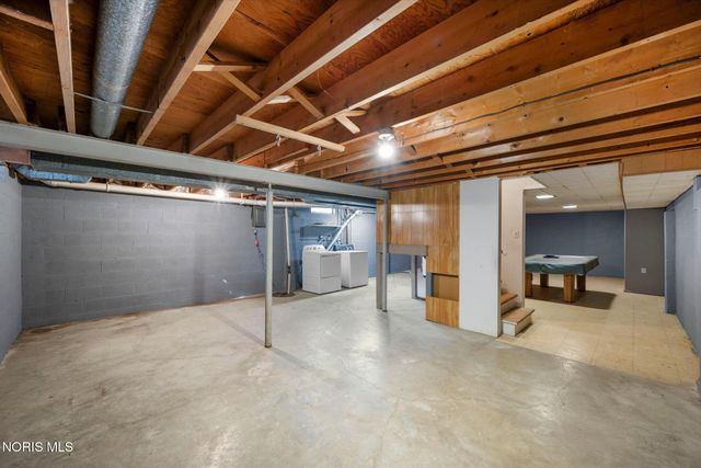 6946 Kinsman Drive, Sylvania, OH 43560