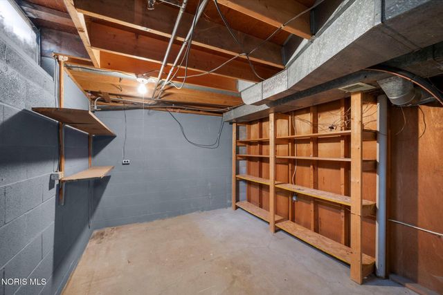 6946 Kinsman Drive, Sylvania, OH 43560