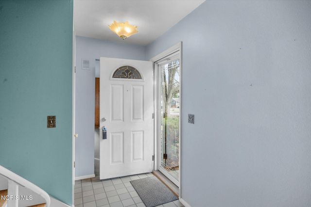 6946 Kinsman Drive, Sylvania, OH 43560