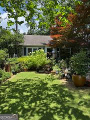 1154 Kingsley Circle NE, Atlanta, GA 30324