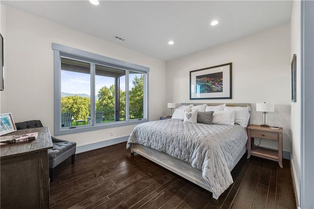 11 Clermont Court, Travelers Rest, SC 29690