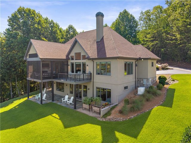 11 Clermont Court, Travelers Rest, SC 29690