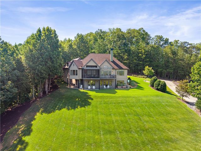 11 Clermont Court, Travelers Rest, SC 29690