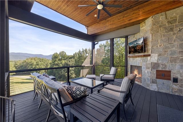 11 Clermont Court, Travelers Rest, SC 29690