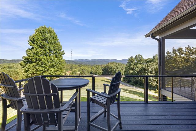 11 Clermont Court, Travelers Rest, SC 29690