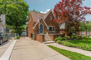9833 Ingram Street, Livonia, MI 48150