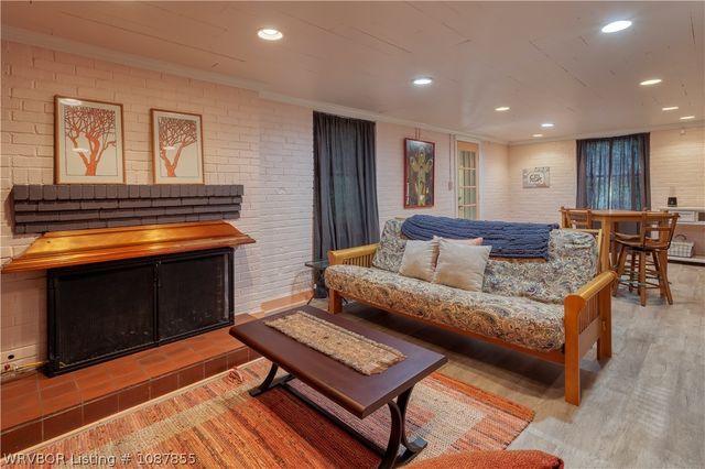 1232 Elizabeth Lane, Fort Smith, AR 72903