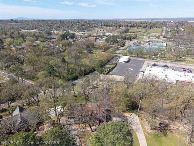 1232 Elizabeth Lane, Fort Smith, AR 72903