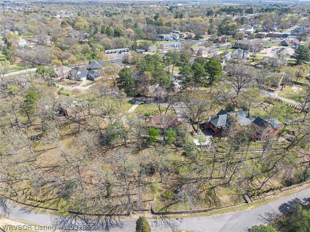 1232 Elizabeth Lane, Fort Smith, AR 72903