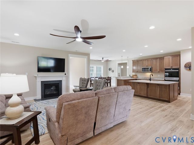 9476 Wickham Crossing Way, Ashland, VA 23005