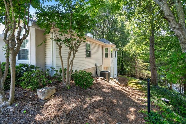 300 Bowen Place, Dalton, GA 30720