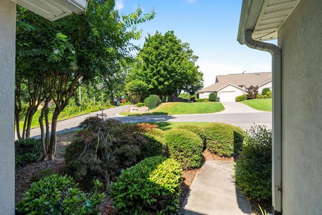 300 Bowen Place, Dalton, GA 30720