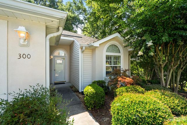300 Bowen Place, Dalton, GA 30720