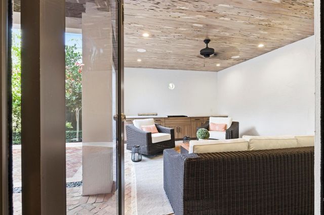 201 Murray Road, West Palm Beach, FL 33405