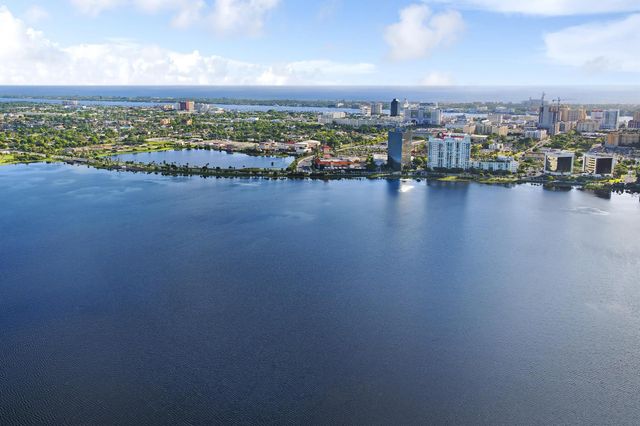 201 Murray Road, West Palm Beach, FL 33405