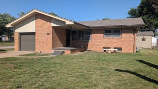 626 N Friend St, Belle Plaine, KS 67013