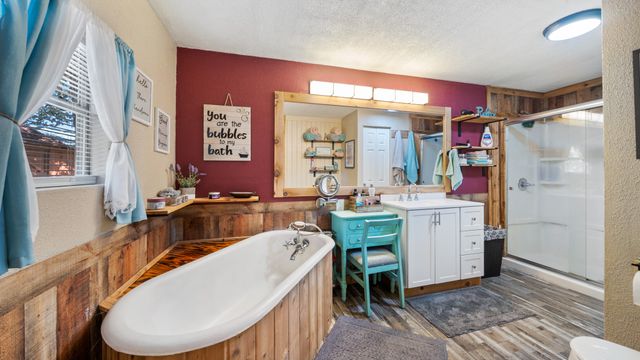 14802 N 3rd Street, Scurry, TX 75158