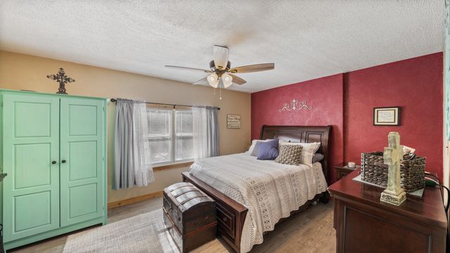 14802 N 3rd Street, Scurry, TX 75158