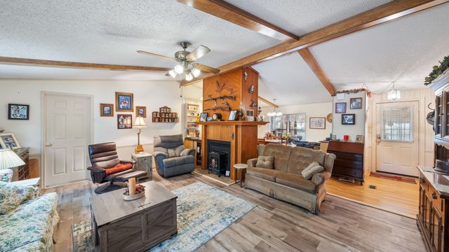 14802 N 3rd Street, Scurry, TX 75158