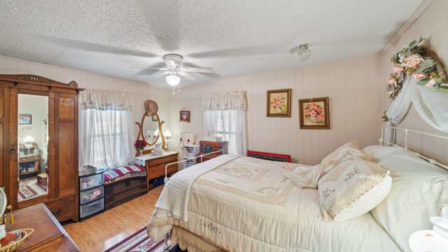 14802 N 3rd Street, Scurry, TX 75158