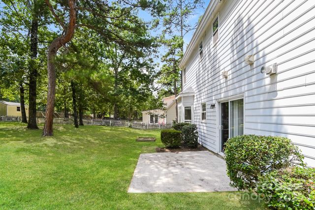 8102 Hunley Ridge Road, Matthews, NC 28104