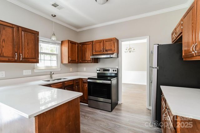 8102 Hunley Ridge Road, Matthews, NC 28104