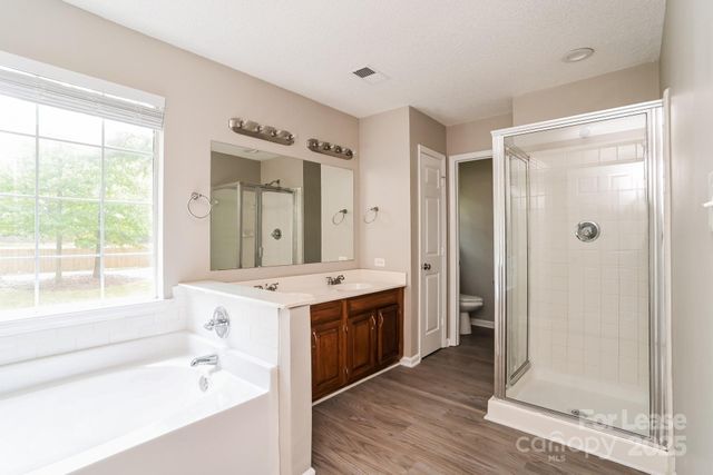 8102 Hunley Ridge Road, Matthews, NC 28104