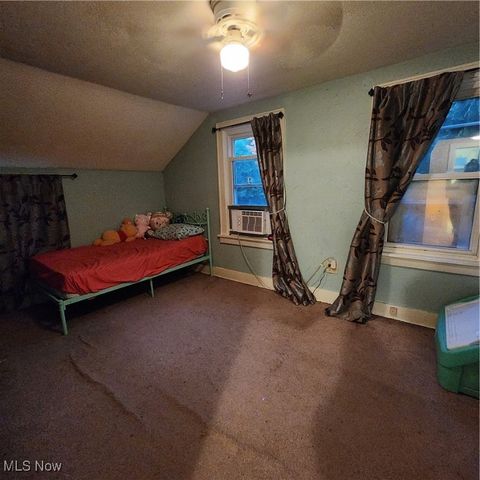 2500 9th Court, Cuyahoga Falls, OH 44221