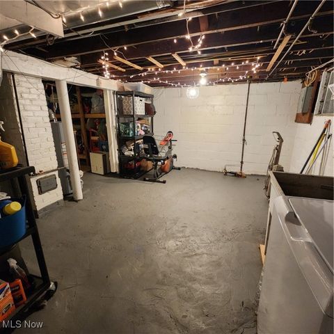 2500 9th Court, Cuyahoga Falls, OH 44221