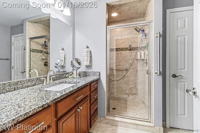 52458 Westfield Drive, Macomb, MI 48042