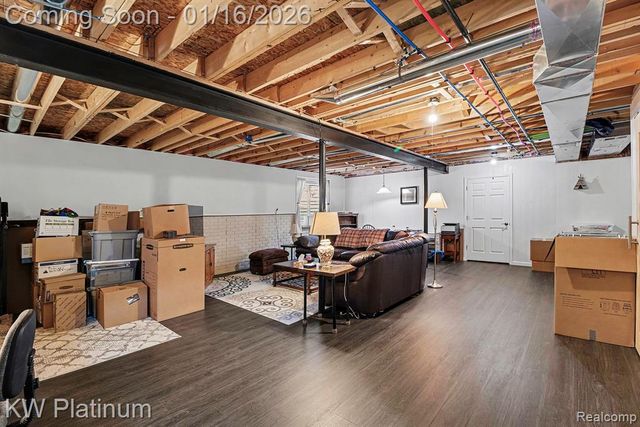 52458 Westfield Drive, Macomb, MI 48042