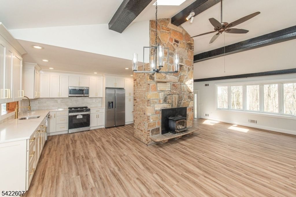 3 Maple Path, Mount Arlington Boro, NJ 07850 — photo 5