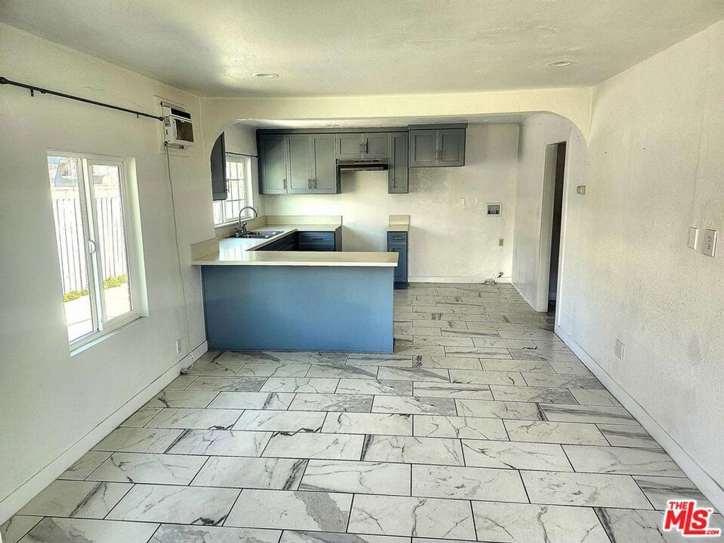 1150 E 80th Street, Los Angeles, CA 90001 — photo 5