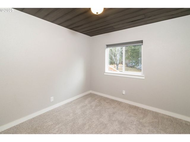 51488 HANN Rd, La Pine, OR 97739