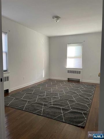 2165C N Central Road C, Fort Lee, NJ 07024