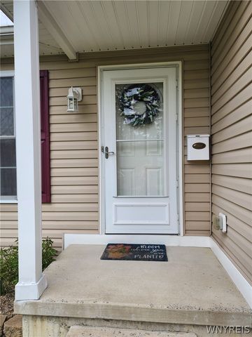 4362 Abbott Parkway, Hamburg, NY 14219
