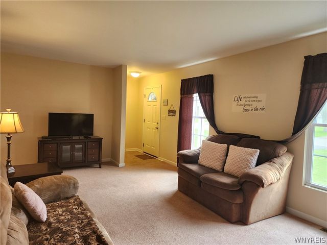 4362 Abbott Parkway, Hamburg, NY 14219